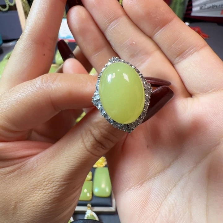颈饰银S925镶嵌和田玉（黄玉）