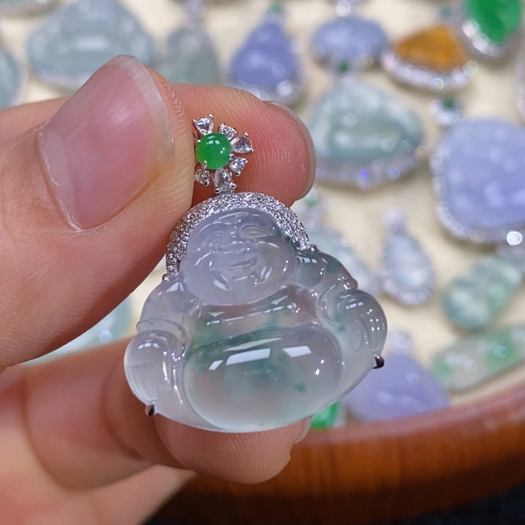 翡翠18K金镶嵌吊坠(赠链)益*多