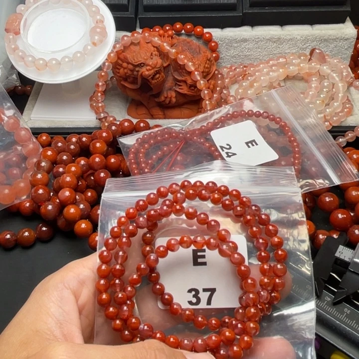 南红玛瑙未镶嵌多样性发货默认微瑕称重5mm