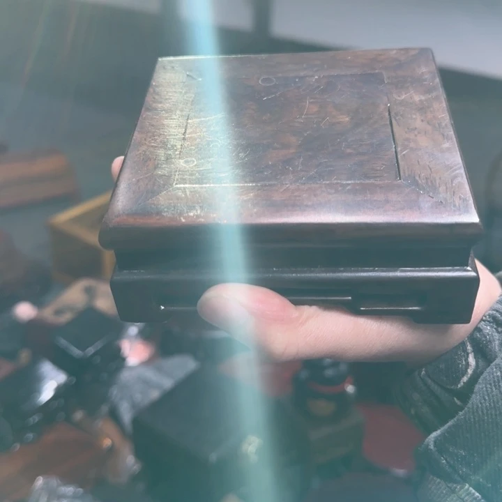 橄榄核摆件红木工艺品底座等