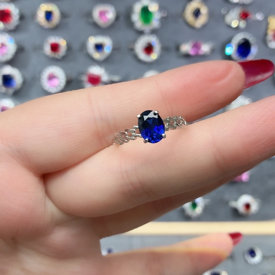 925银培育皇家蓝色宝石