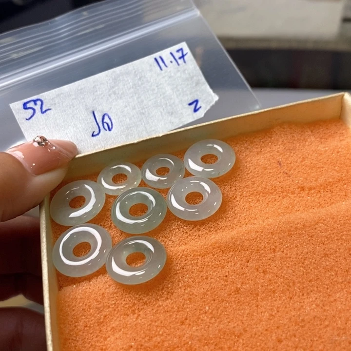 定制翡翠未镶嵌不退