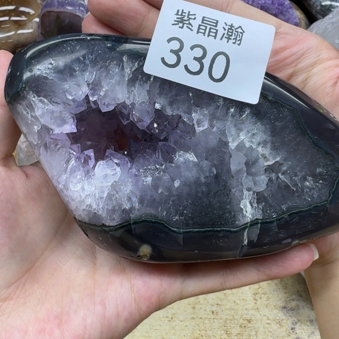 未镶嵌水晶大型摆件（非配饰）