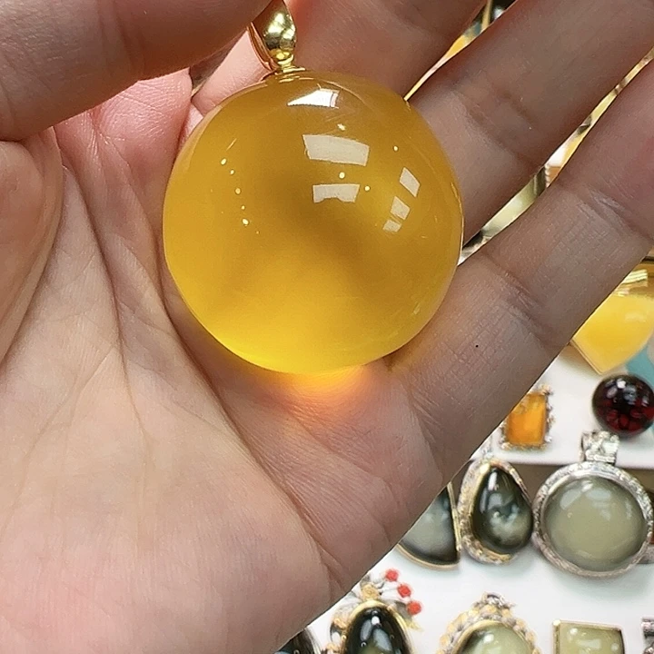 琥珀未镶嵌珠宝奇石