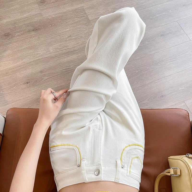 杜拉妮白色刺绣冰感天丝阔腿牛仔裤女夏薄款小个子松弛感撞色弹力