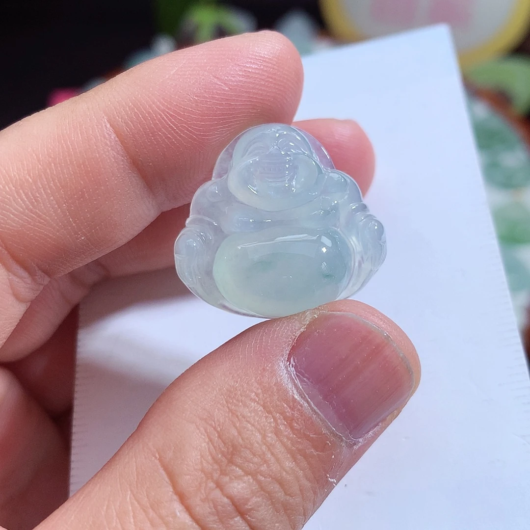 翡翠未镶嵌颈饰佛公