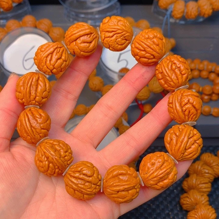 桃核吊坠霸王龙妮妮妮