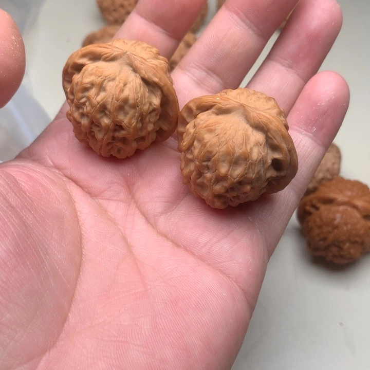 柯***！文玩核桃吊坠石门