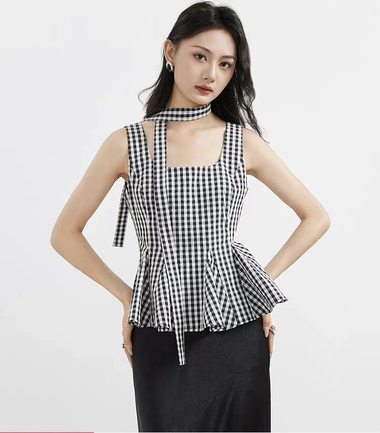 爱客吊带上衣女2025夏季绝美漂亮设计感收腰短款绑带格子外穿背心