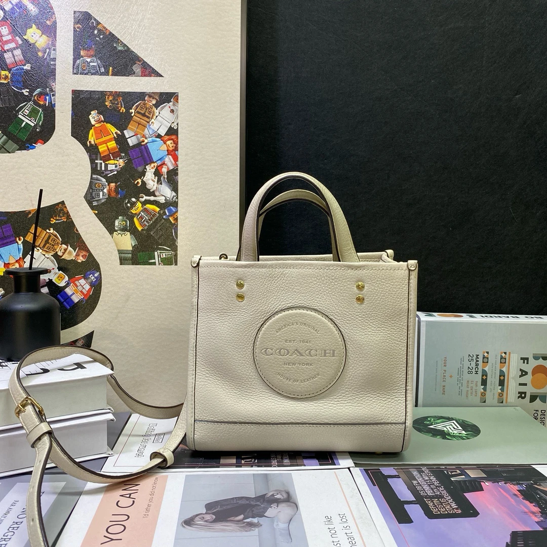 95新 COACH/蔻驰 23726斜挎包22*20