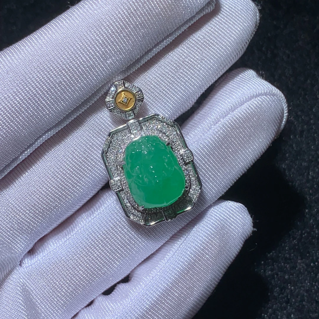 ZY-0616-2-07  天然缅甸翡翠A货  18K金貔貅吊坠