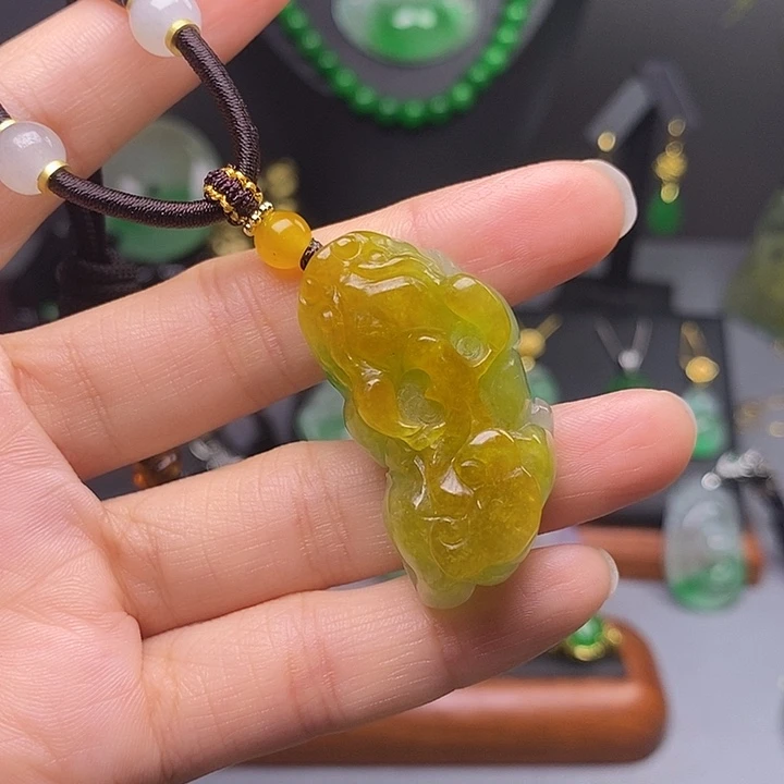 吊坠(赠链)未镶嵌翡翠