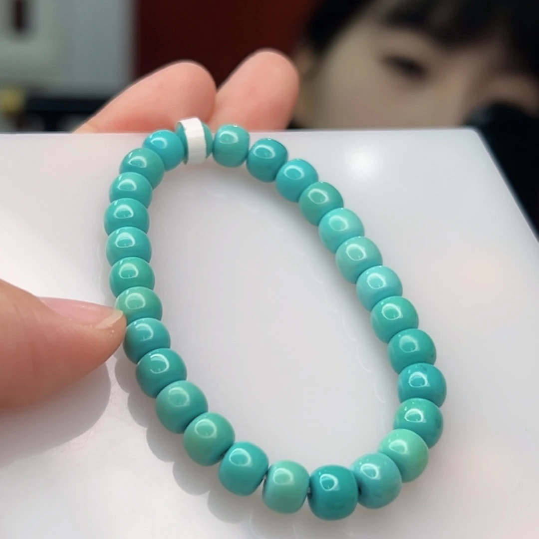 冬***月绿松石未镶嵌珠宝奇石