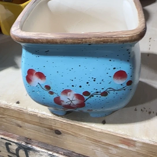 有孔！！有问题问客服，满9元包邮