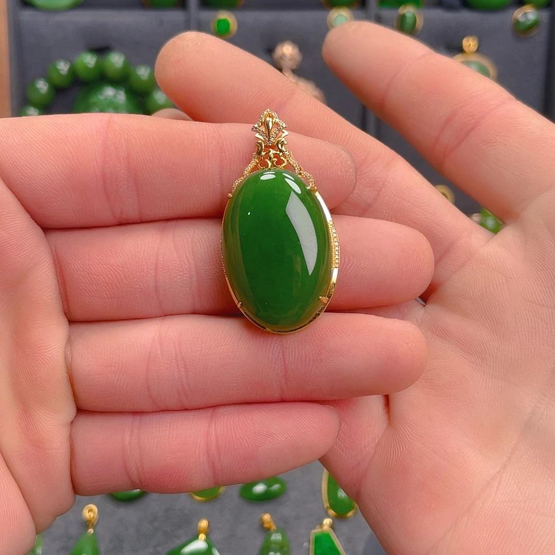 和田玉（碧玉）吊坠(不含链)18K金镶嵌4580