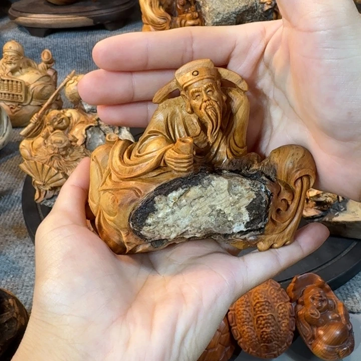 崖柏摆件手把件等