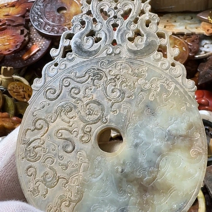 和田玉未镶嵌挂件