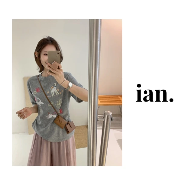 【ian】斑点狗涂鸦刺绣圆领简约短袖T恤