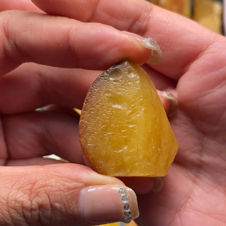 定制琥珀未镶嵌蜜蜡