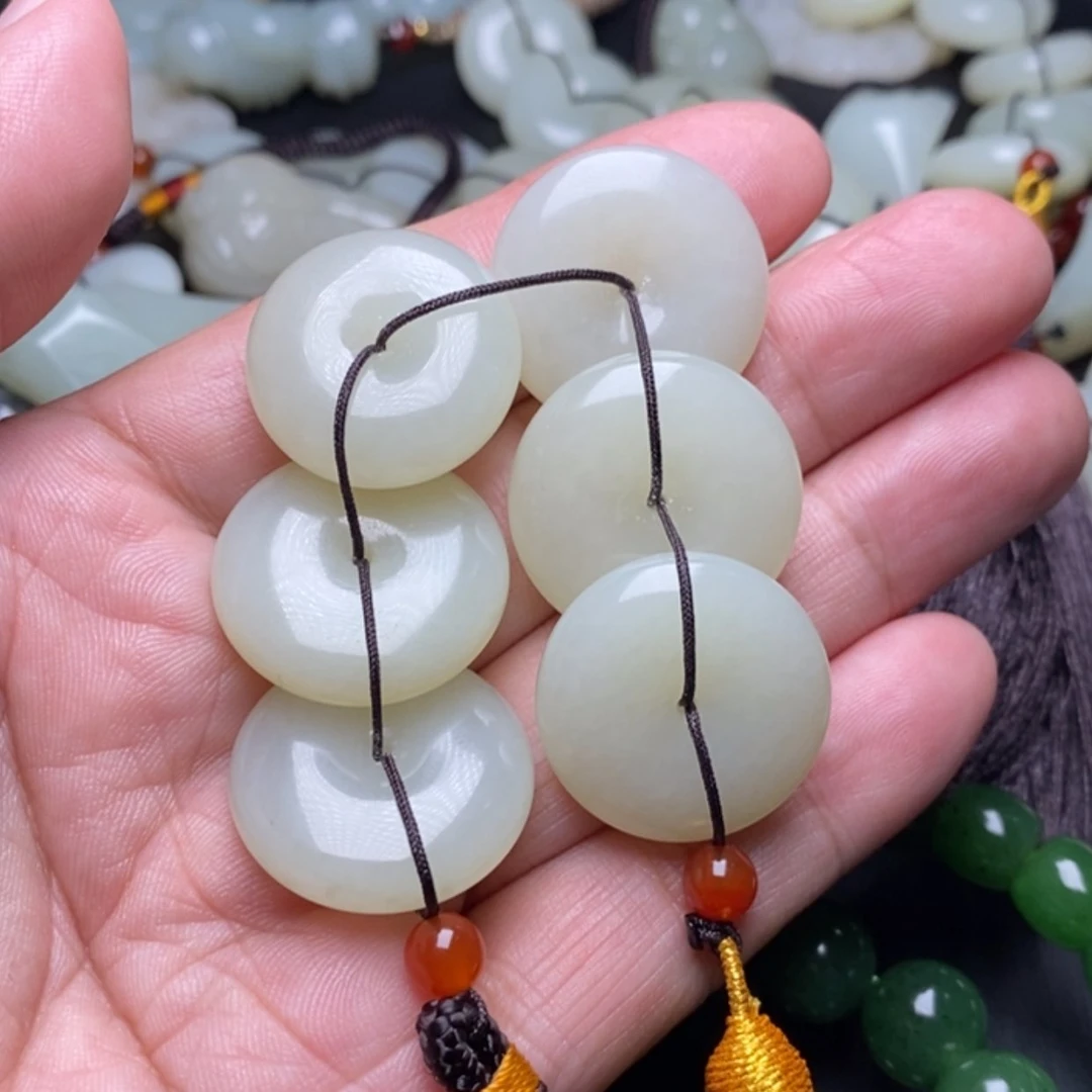 【闪购商品】颈饰未镶嵌和田玉（糖玉）豫**粤