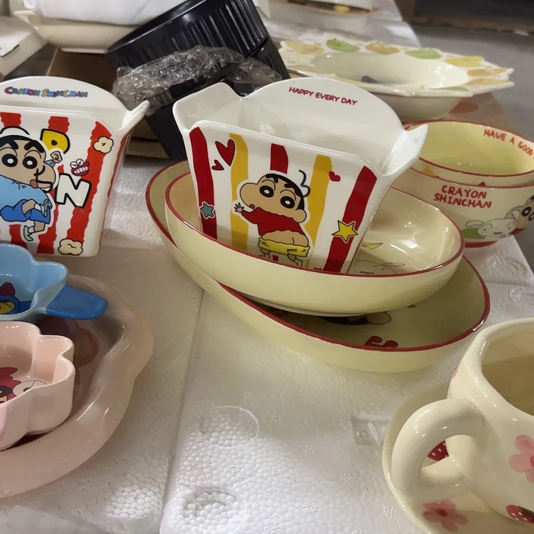 钛合金微瑕屁股小新零食桶一个