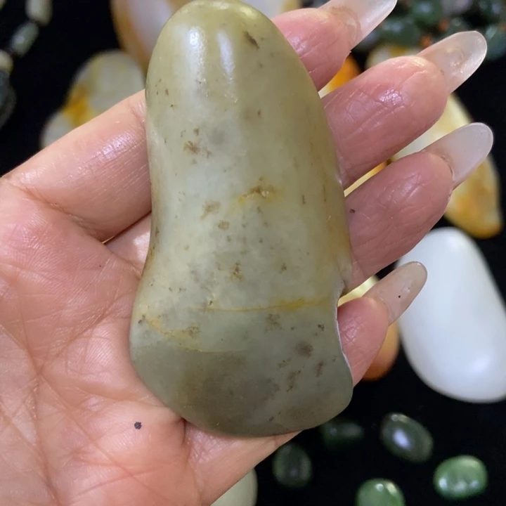 和田玉（糖玉）未镶嵌挂件