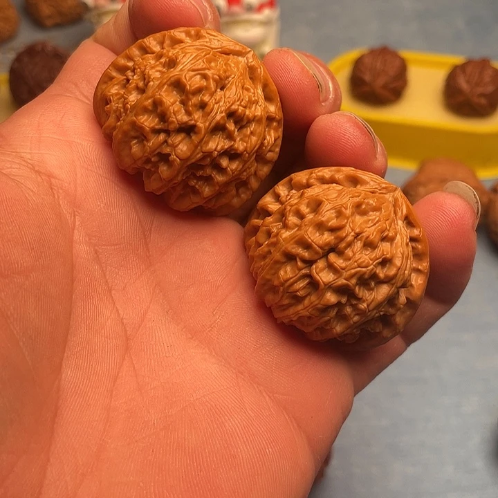 吊坠文玩核桃三角白