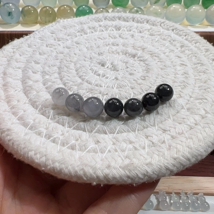 翡翠散珠天然缅甸翡翠A货卡7左右一颗