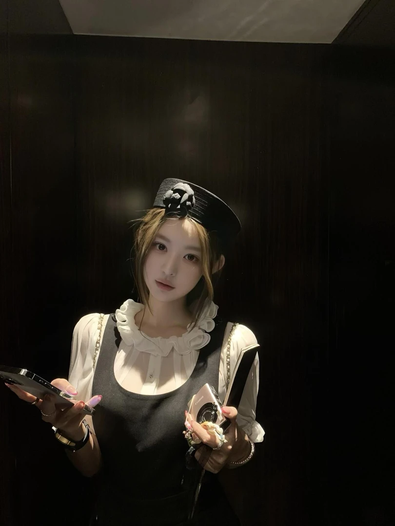 韩系气质设计感小众减龄衬衫女2025夏季新款显瘦背带裙两件套装潮