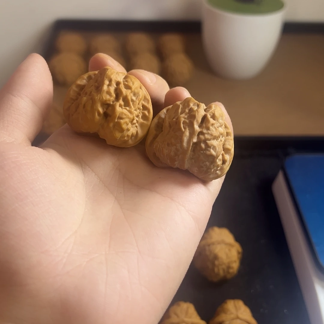 核桃把件全品白茬边39肚41四面微开背肌肉蛙