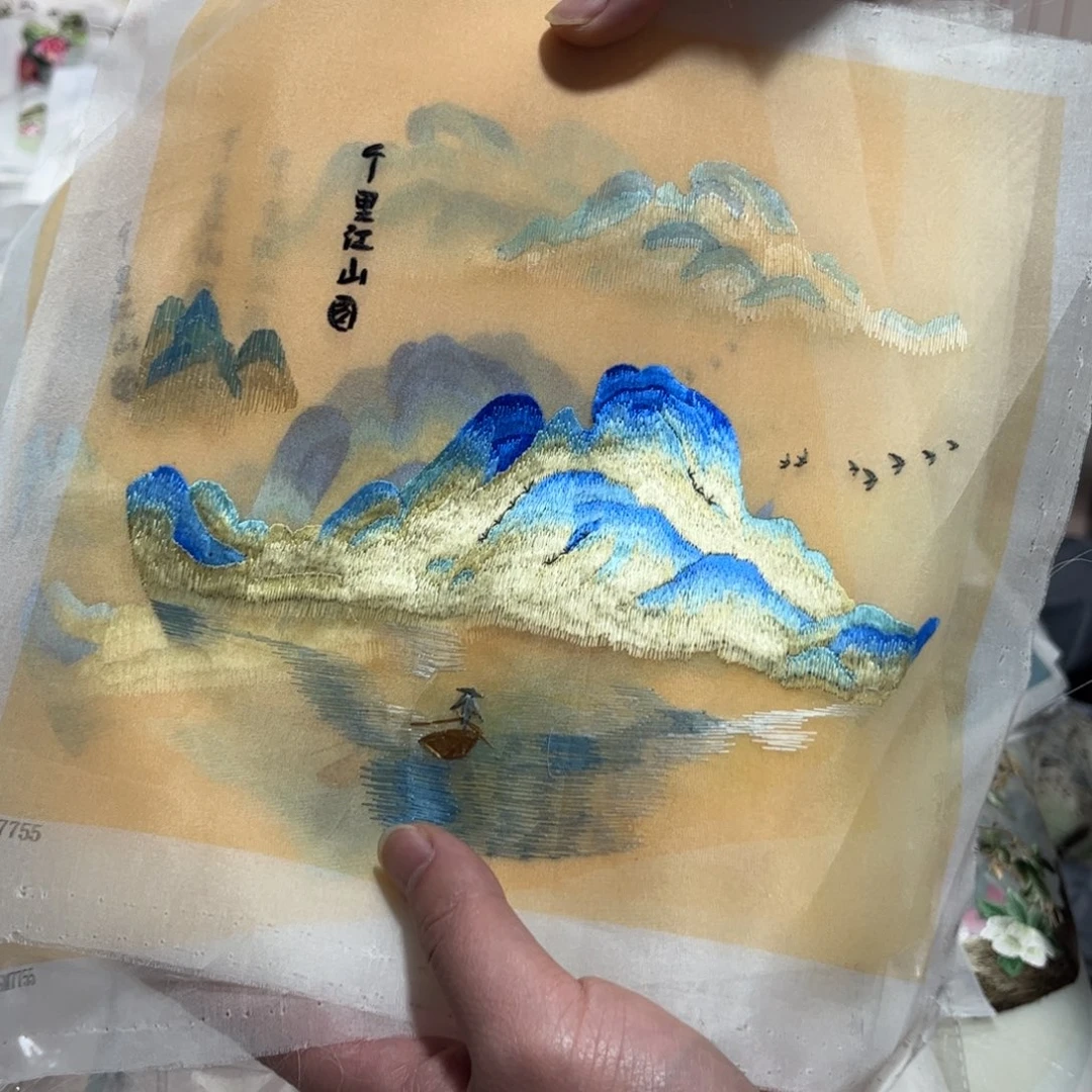 织绣纯手工刺绣陆老师