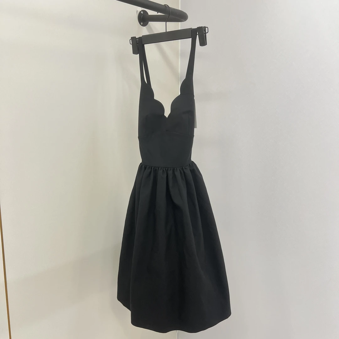 Miu Miu/缪缪 wdf24 纯色吊带连衣裙 38码