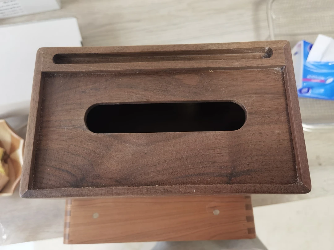 简约餐厅实木纸巾收纳盒