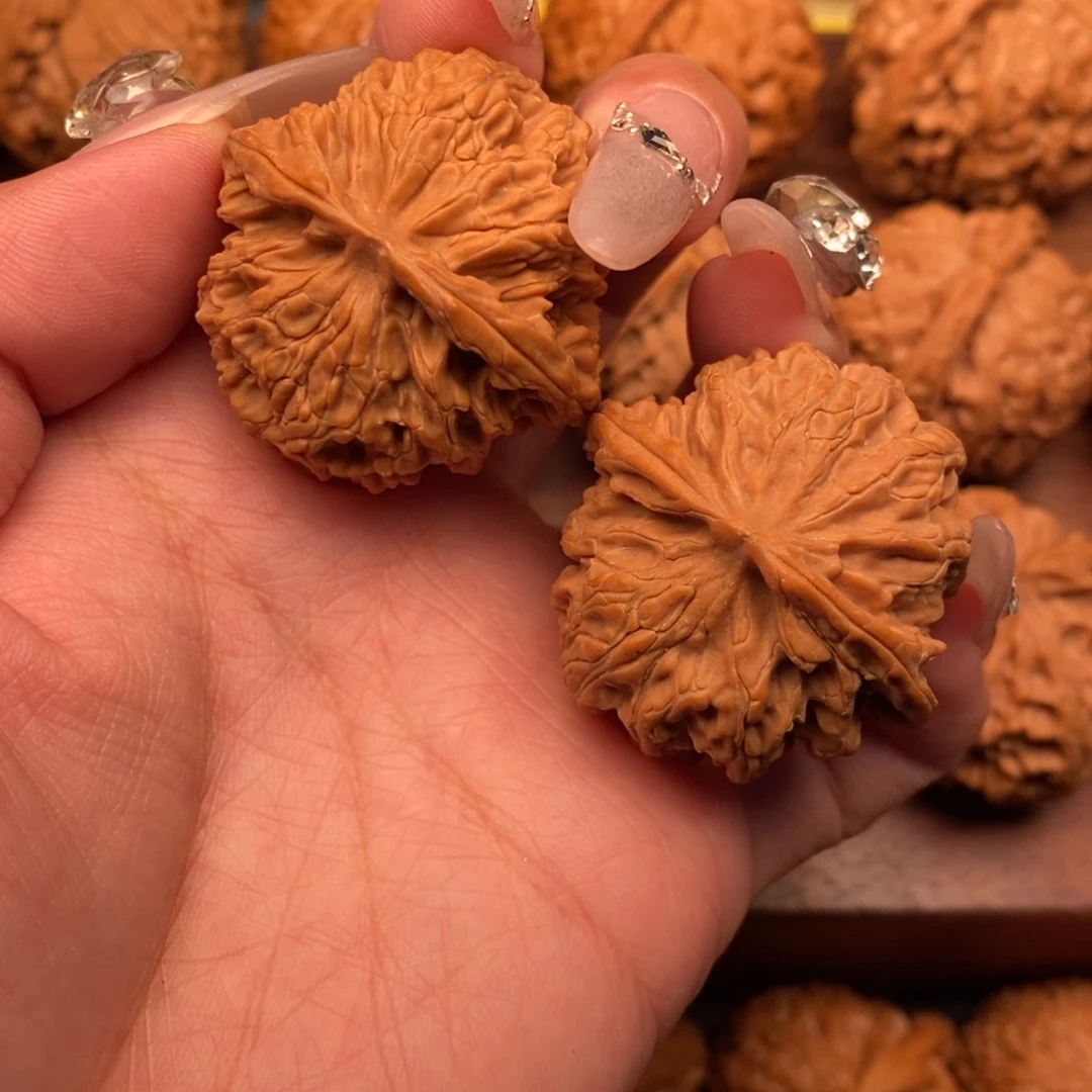 文玩核桃把件全品苹果园37