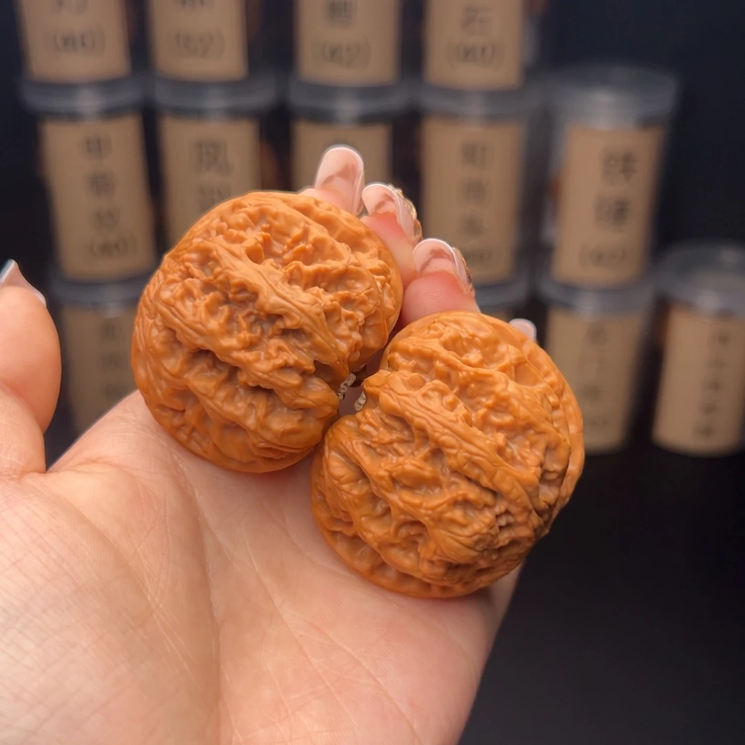 传***告吊坠文玩核桃大粗筋