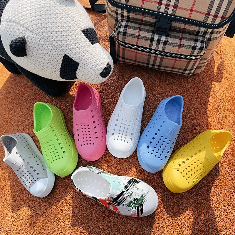 亿洋潮牌夏季儿童洞洞鞋沙滩凉鞋男女童外穿镂空鞋包头透气学生鞋