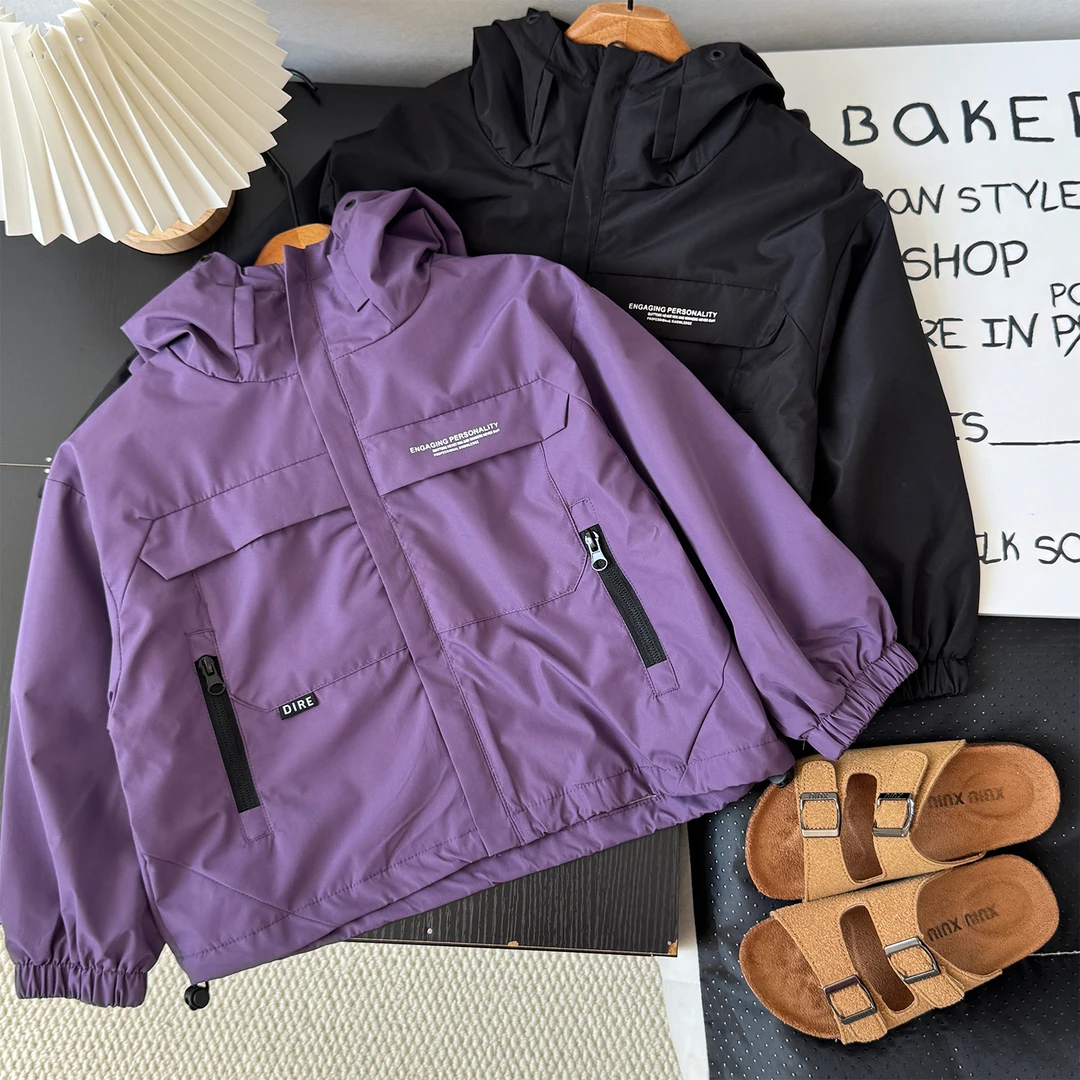 2025秋季新款儿童连帽外套 中大男孩子洋气冲锋衣 宝宝纯色夹克衫