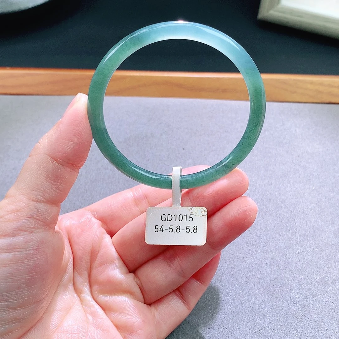 翡翠未镶嵌手镯天然翡翠手镯a货