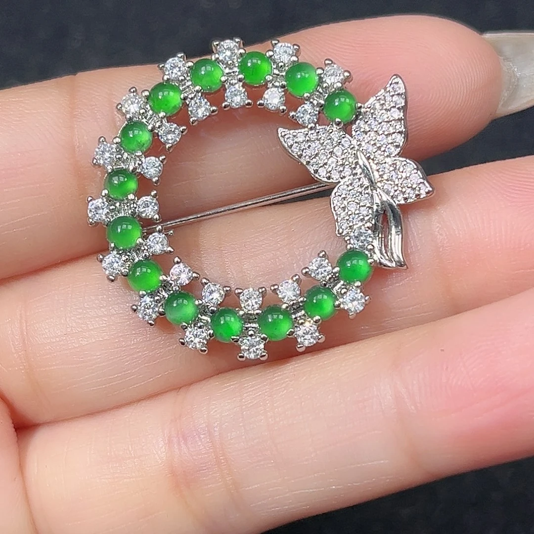 翡翠未镶嵌颈饰胸针