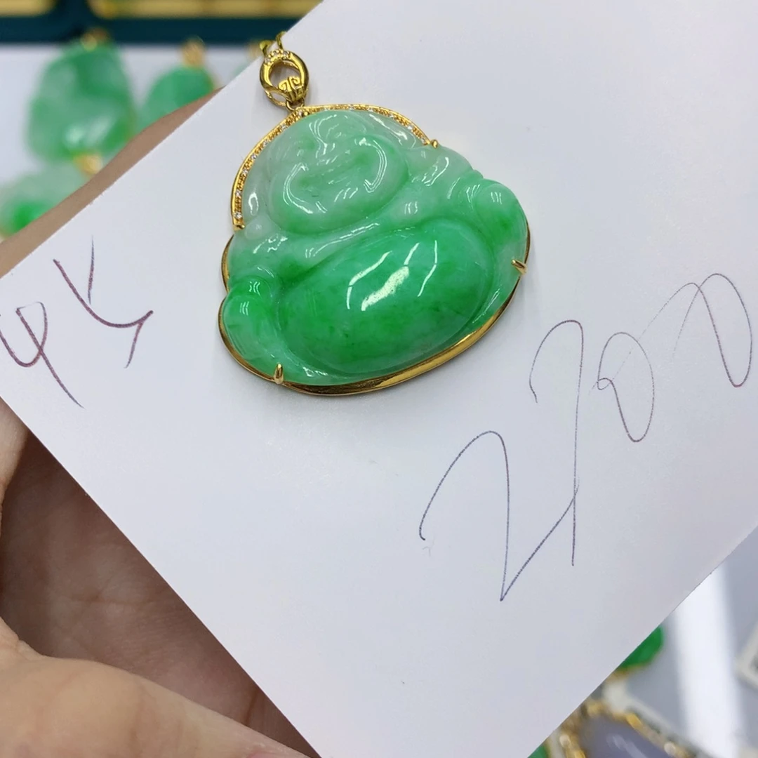 翡翠颈饰18K金镶嵌翡翠