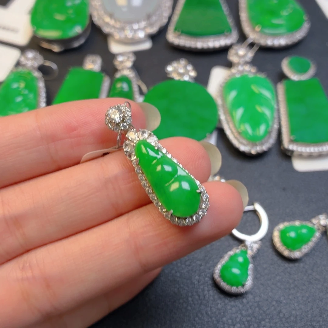 翡翠银S925镶嵌颈饰