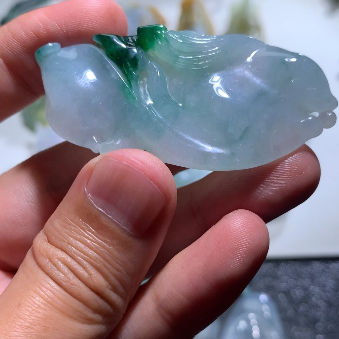 定制翡翠未镶嵌挂件