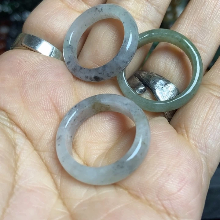 翡翠散珠福利一个的价格默认微瑕