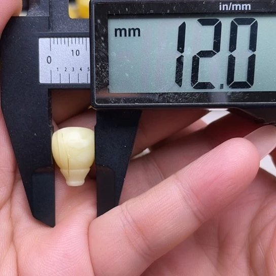 自***律未镶嵌琥珀裸石12+mm天然琥珀蜜蜡