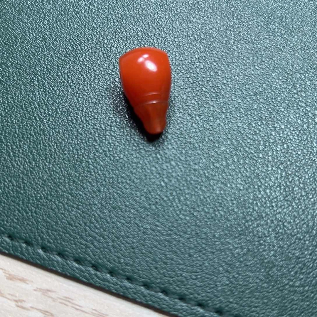 未镶嵌，南红玛瑙无***首