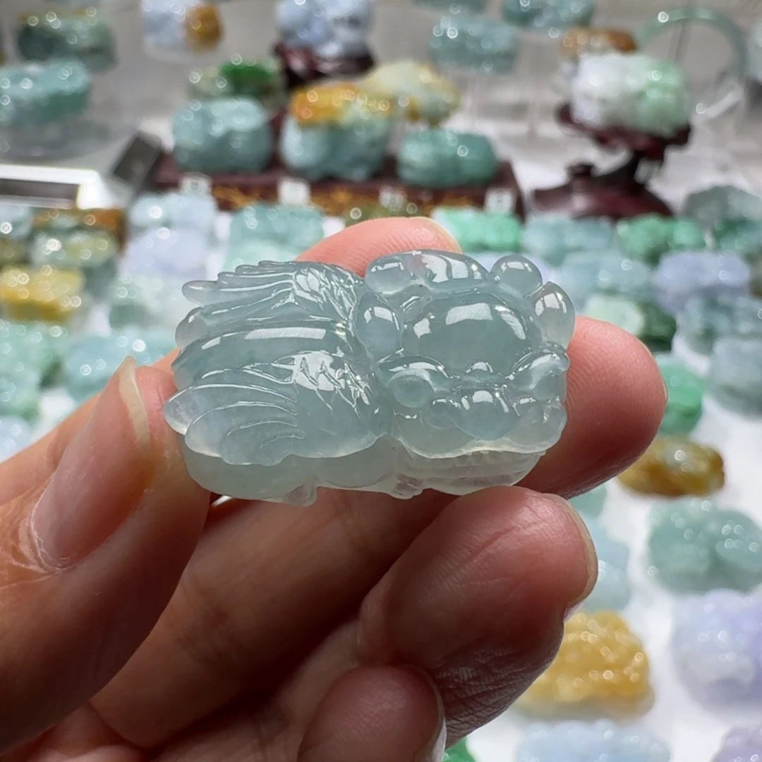 翡翠未镶嵌挂件貔貅