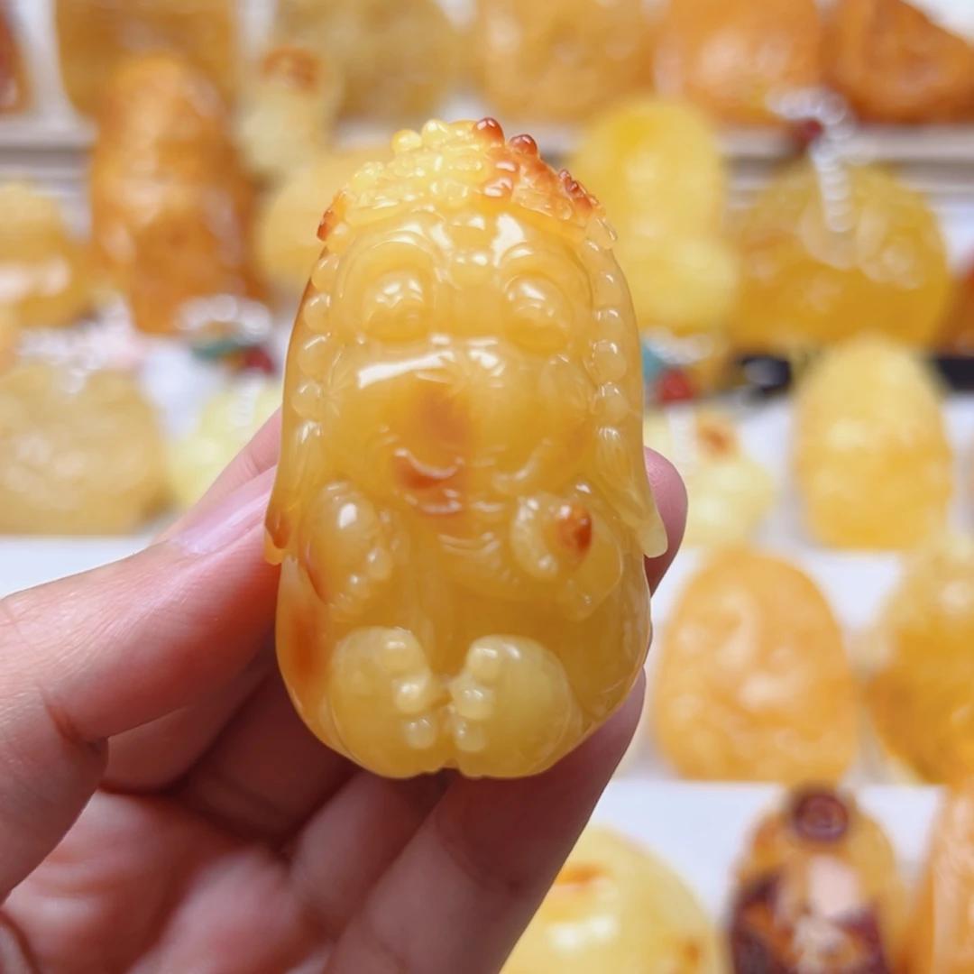 蜜蜡未镶嵌颈饰象神