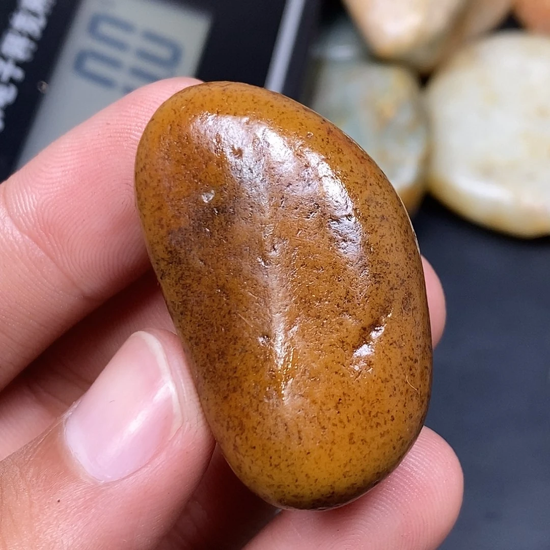 和田玉（糖玉）未镶嵌挂件