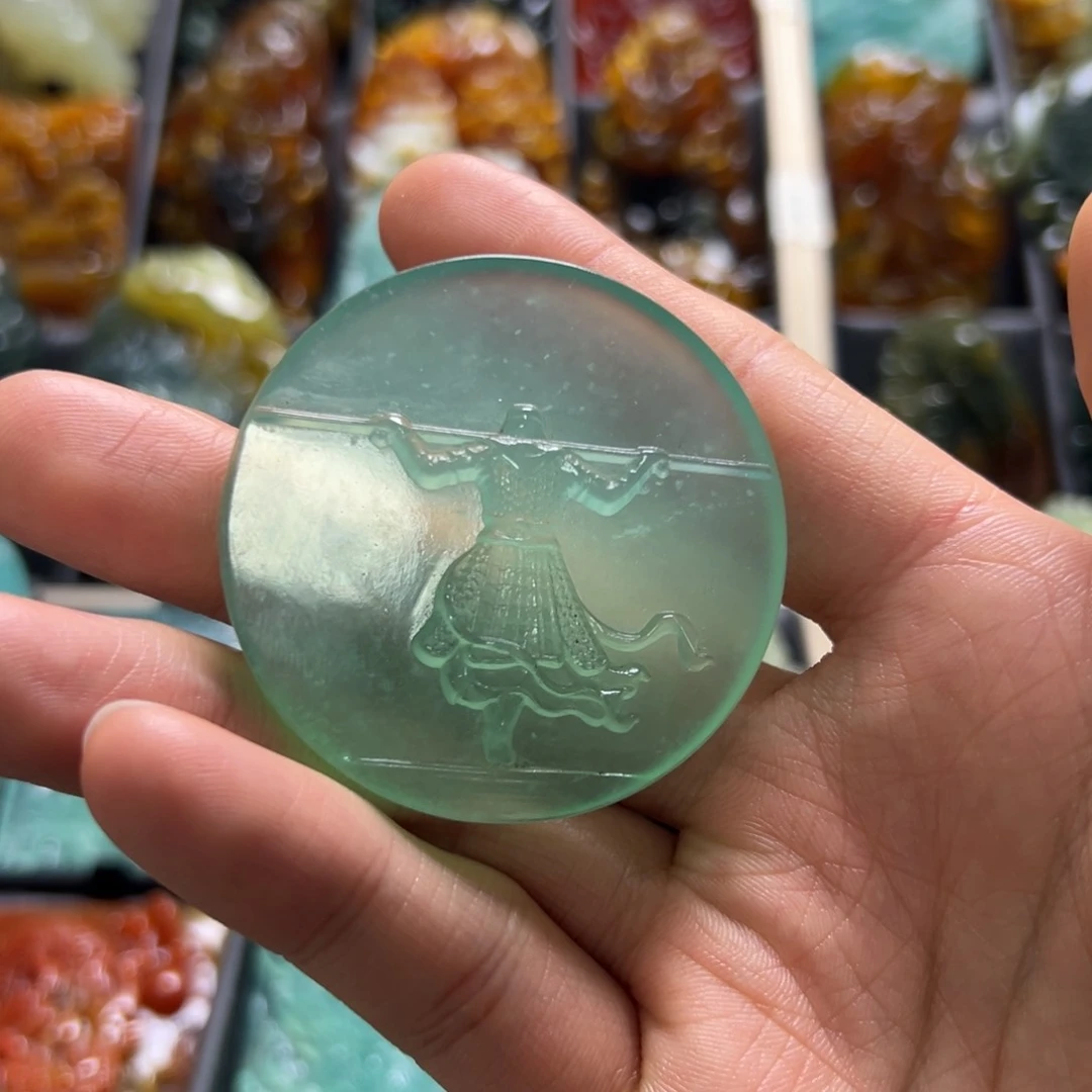 未镶嵌蛇纹石玉颈饰