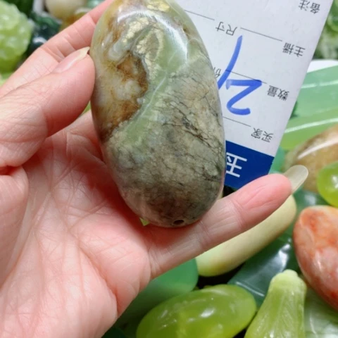蛇纹石玉未镶嵌手把件